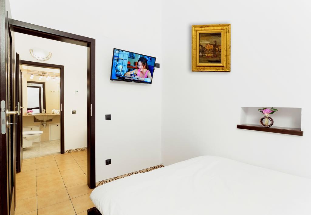 Select Studio Apartment Сибиу Екстериор снимка